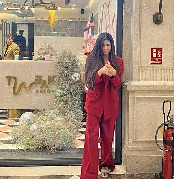 files/Ridhima_Malhotra_1.jpg Sister Snatched