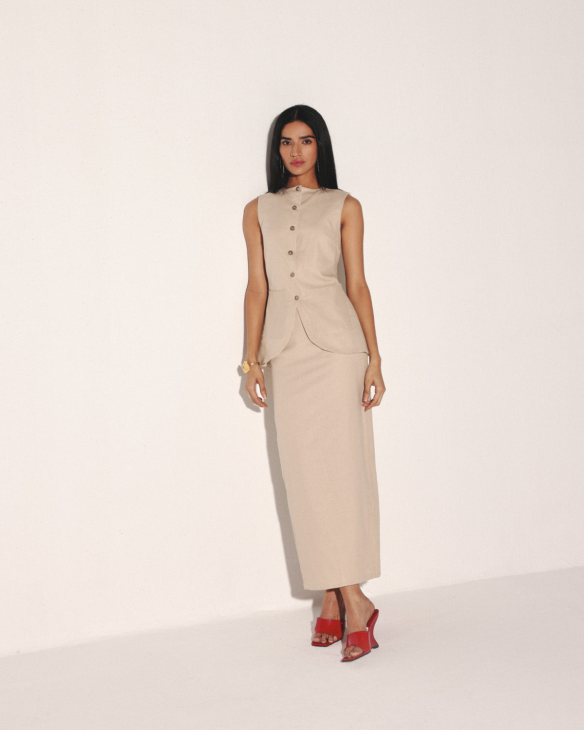 The Lady Dianna Linen Skirt Suit