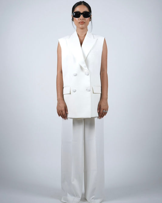 White Sleeveless Pantsuit