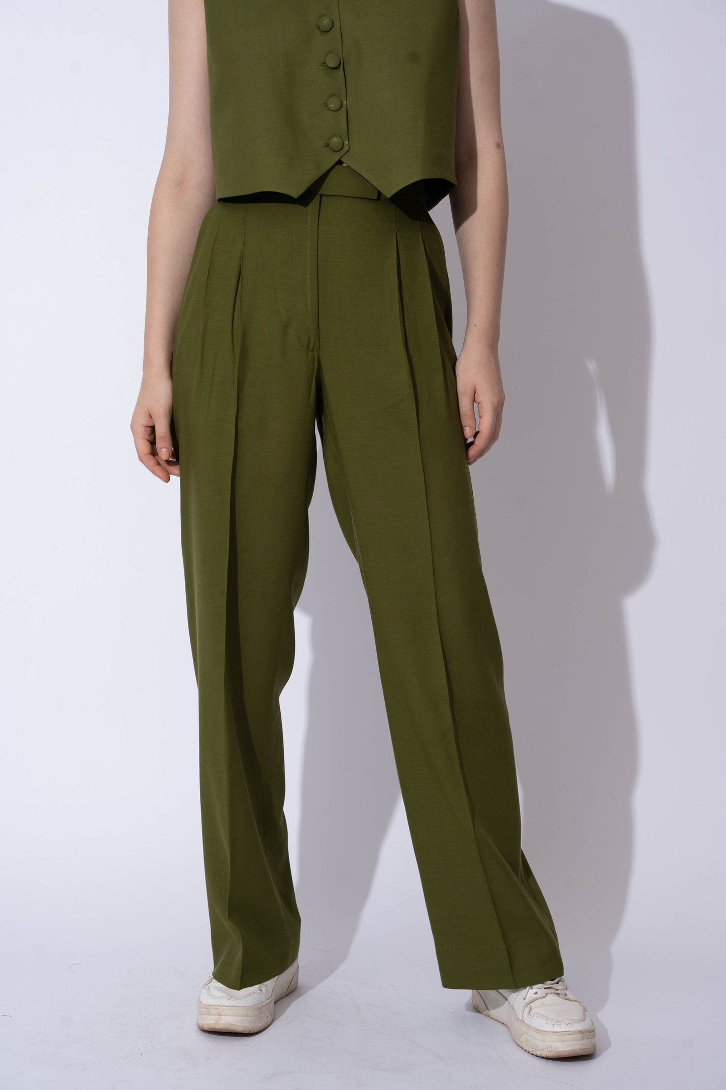 OLIVE GREEN LINEN PANTS