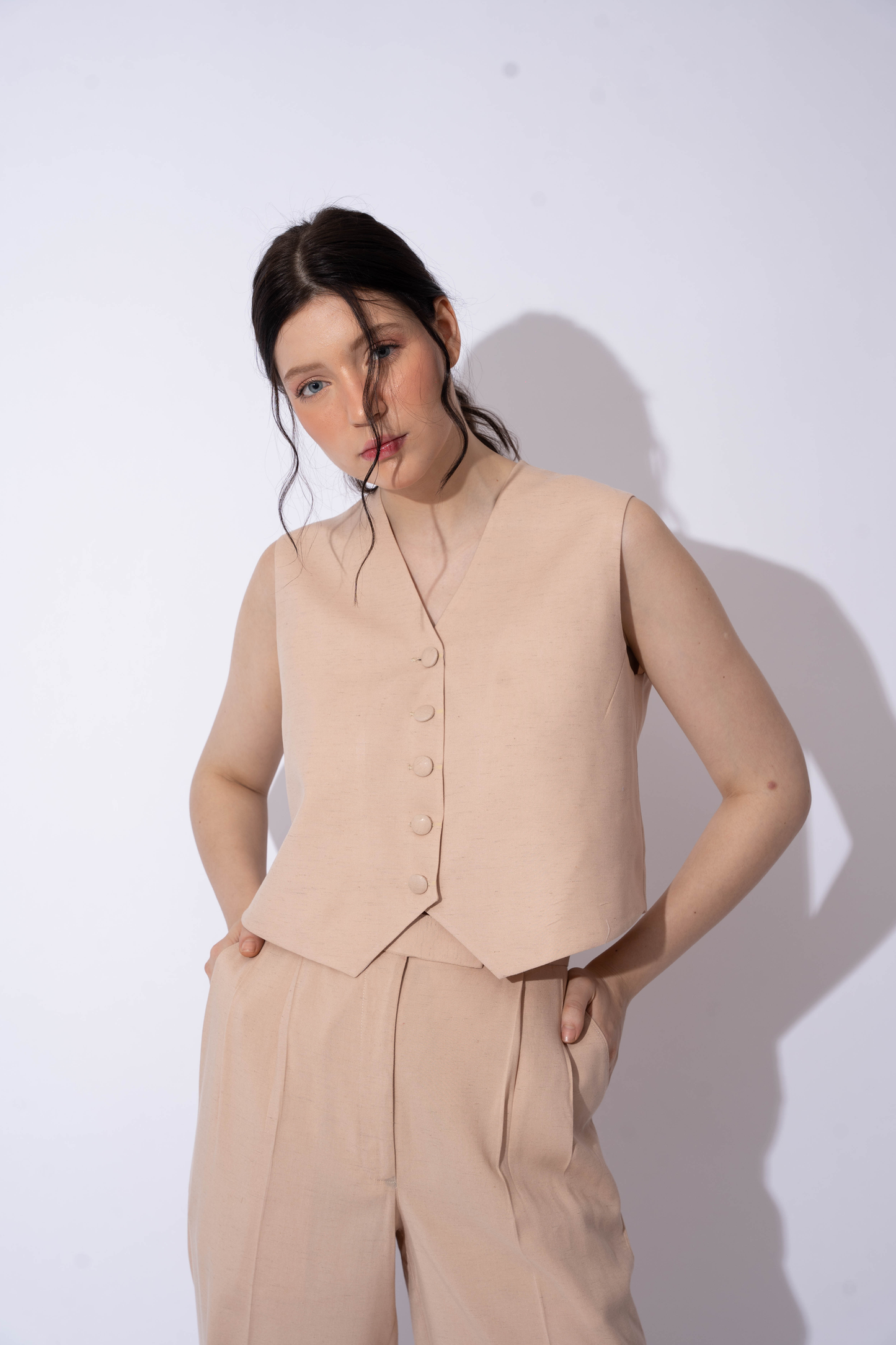 BEIGE LINEN WAISTCOAT WITH PANTS