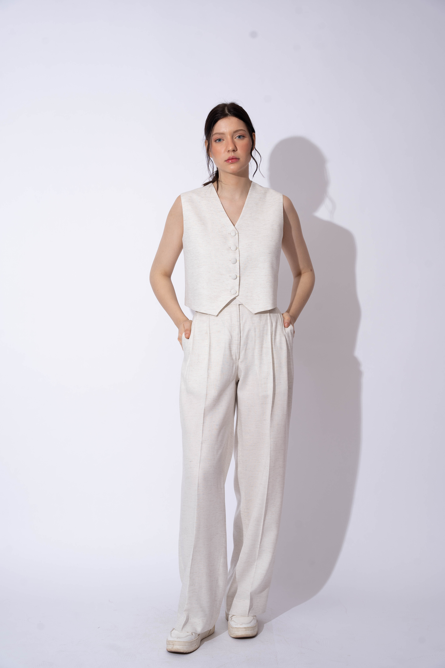 WHITE LINEN WAISTCOAT TOP