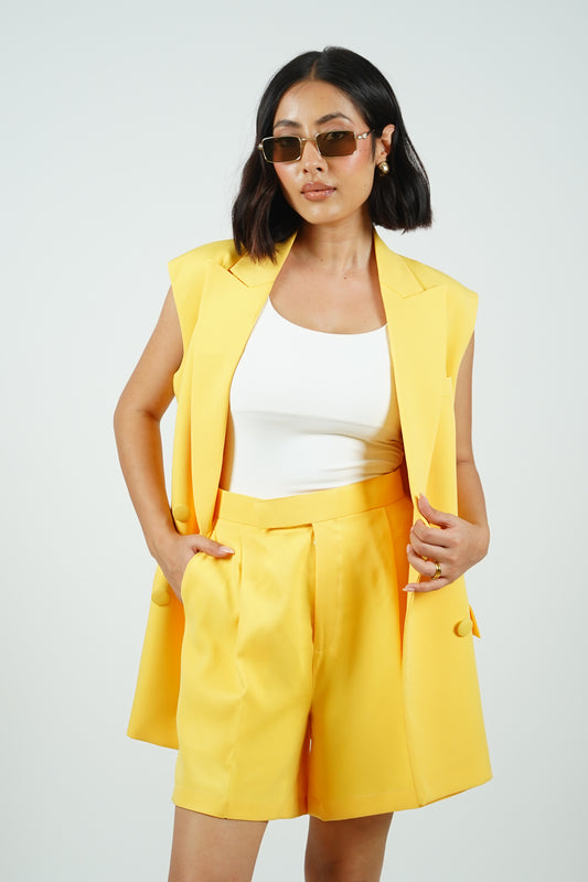 Yellow Sleeveless Blazer With Shorts