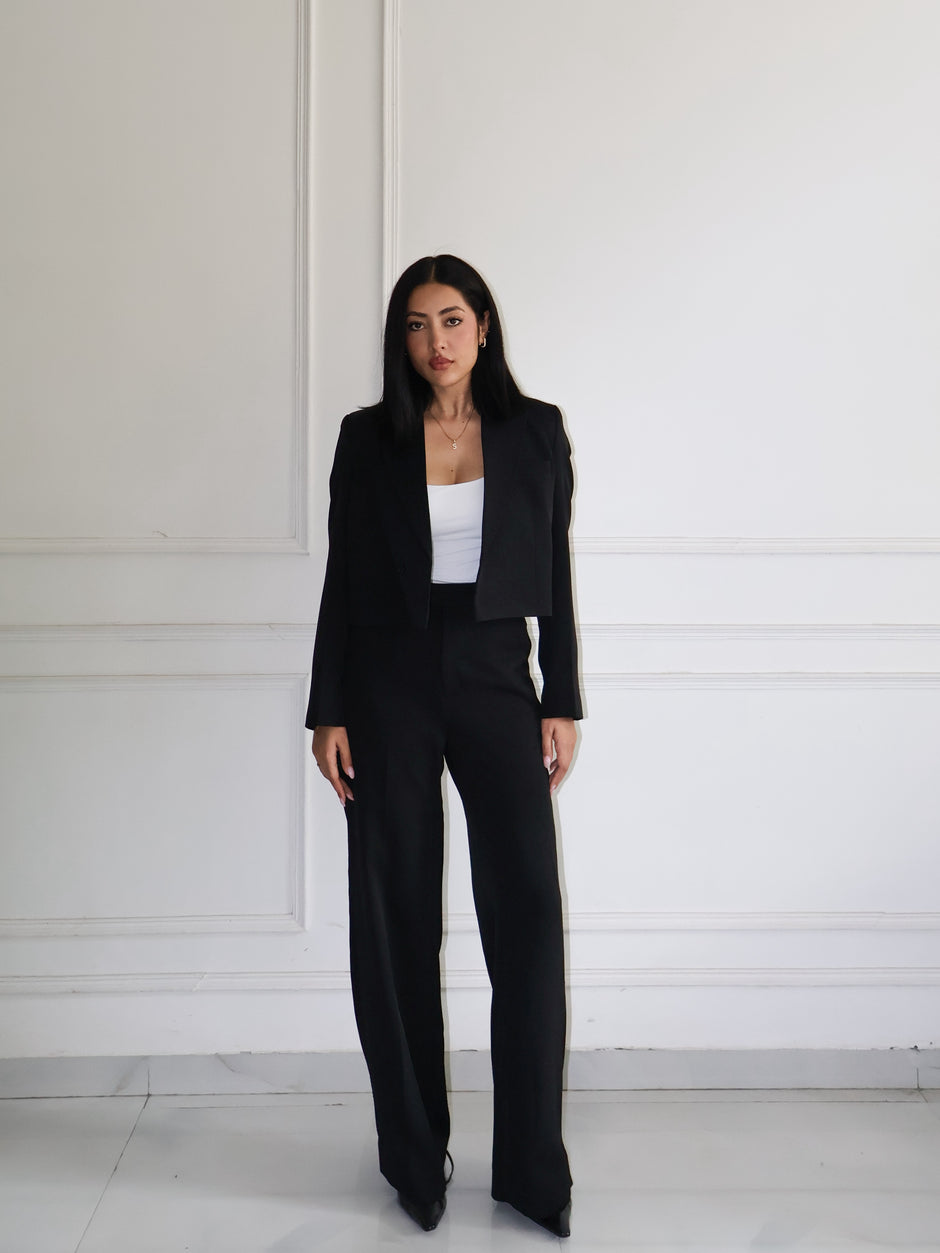 BLACK CROP PANTSUIT