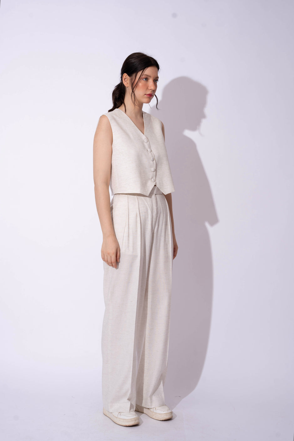 WHITE LINEN WAISTCOAT WITH PANTS